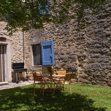 Holiday home La Cazelle 4/6 Personnes Du Presbytere *